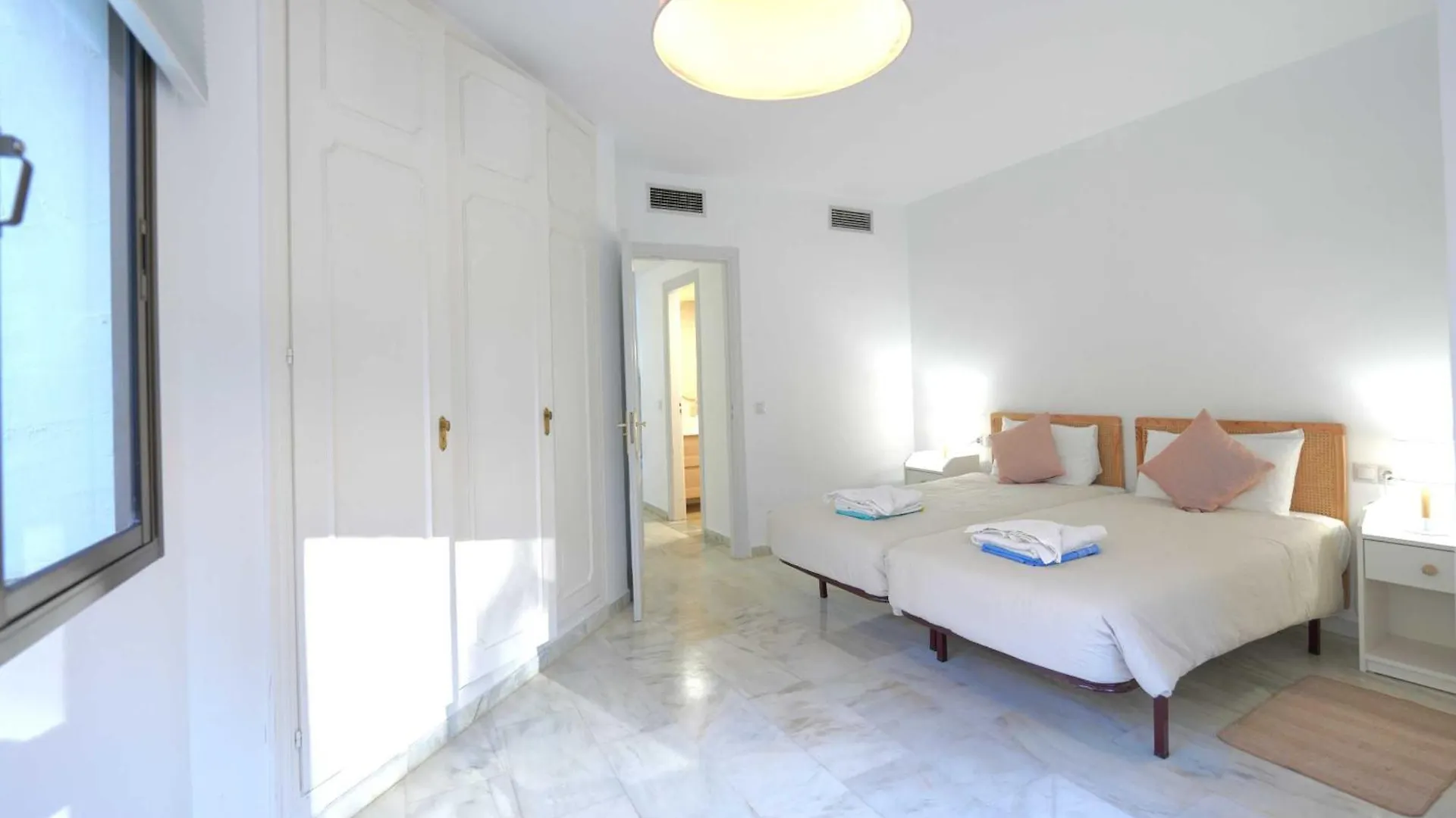 2035 Golden Beach Modern Marbella 0*,