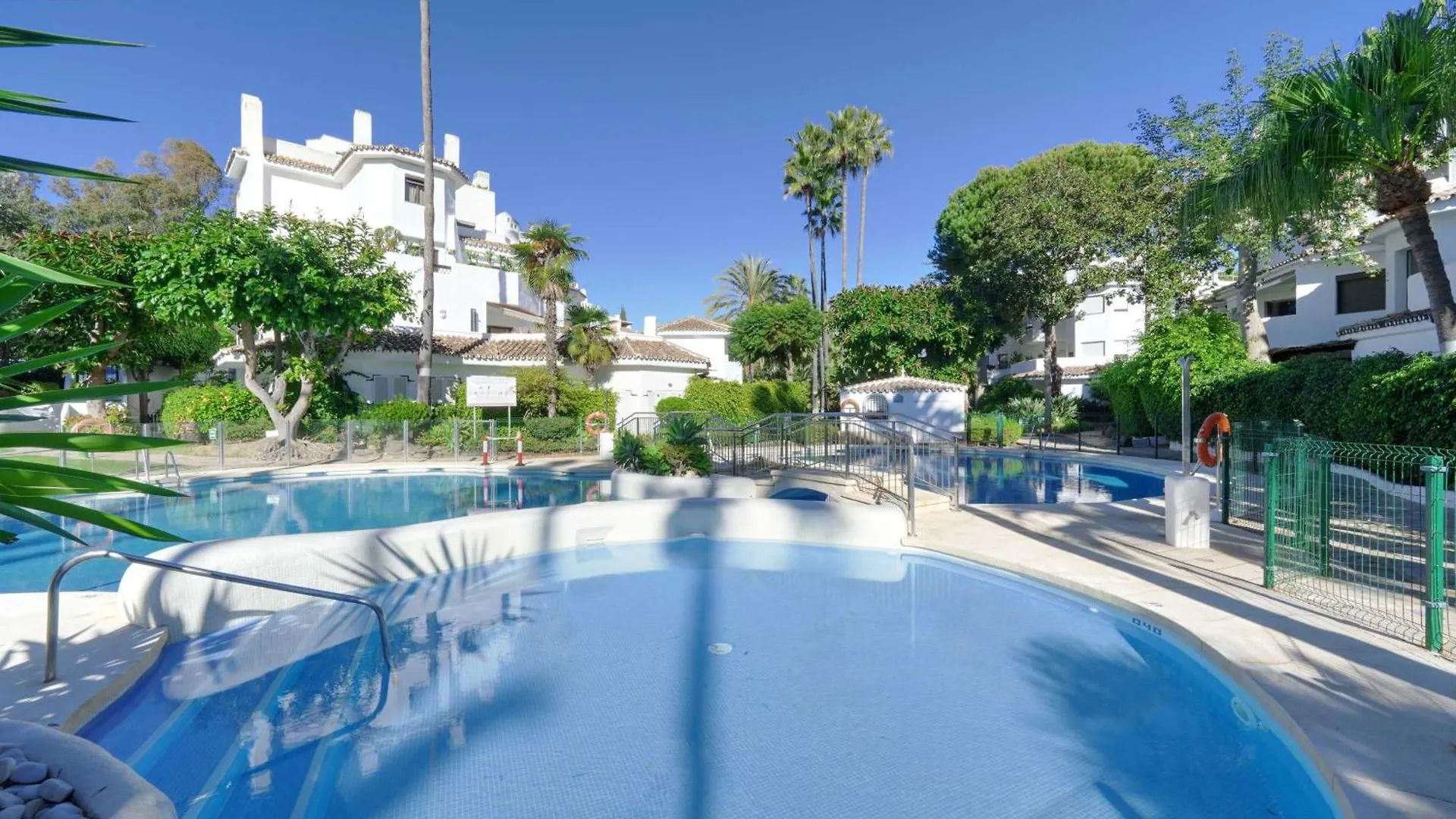 Appartement 2035 Golden Beach Modern Marbella